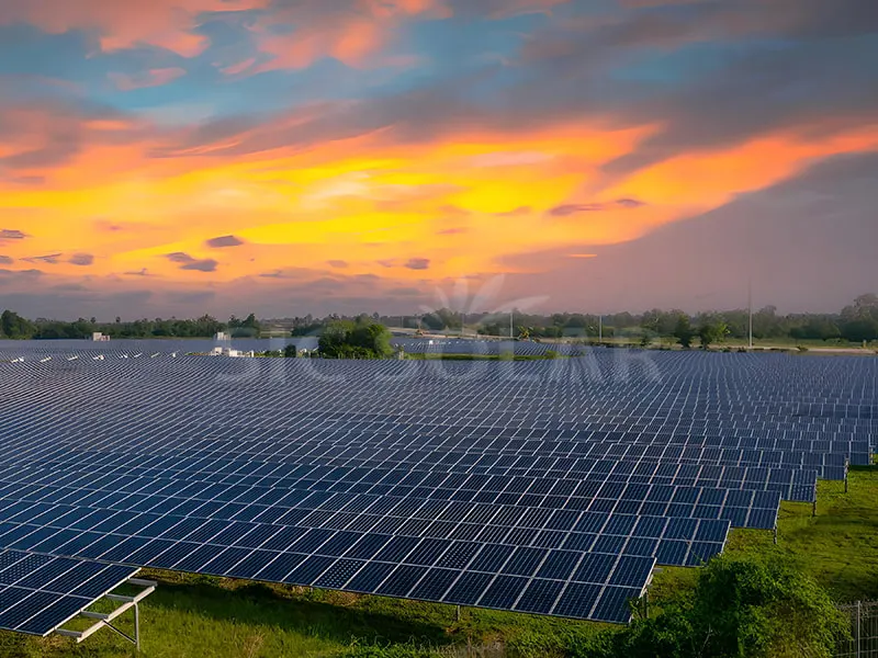 মার্কিন যুক্তরাষ্ট্রে 100MW গ্রাউন্ড মাউন্ট সোলার প্যানেল সিস্টেম